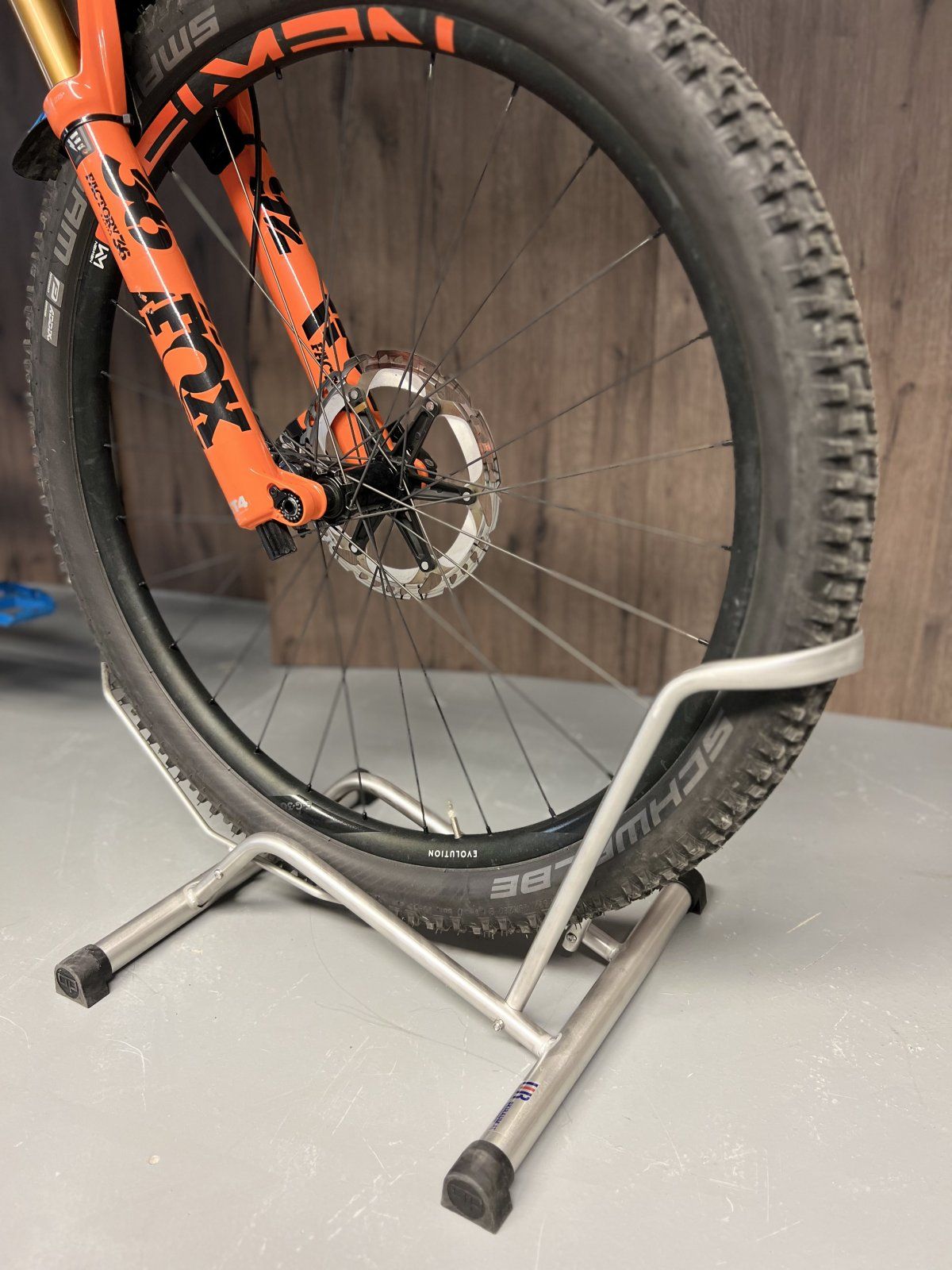 Radständer (NICHT Montageständer - nur Aufbewahrung) | MTB-News.de | IBC  Mountainbike Forum