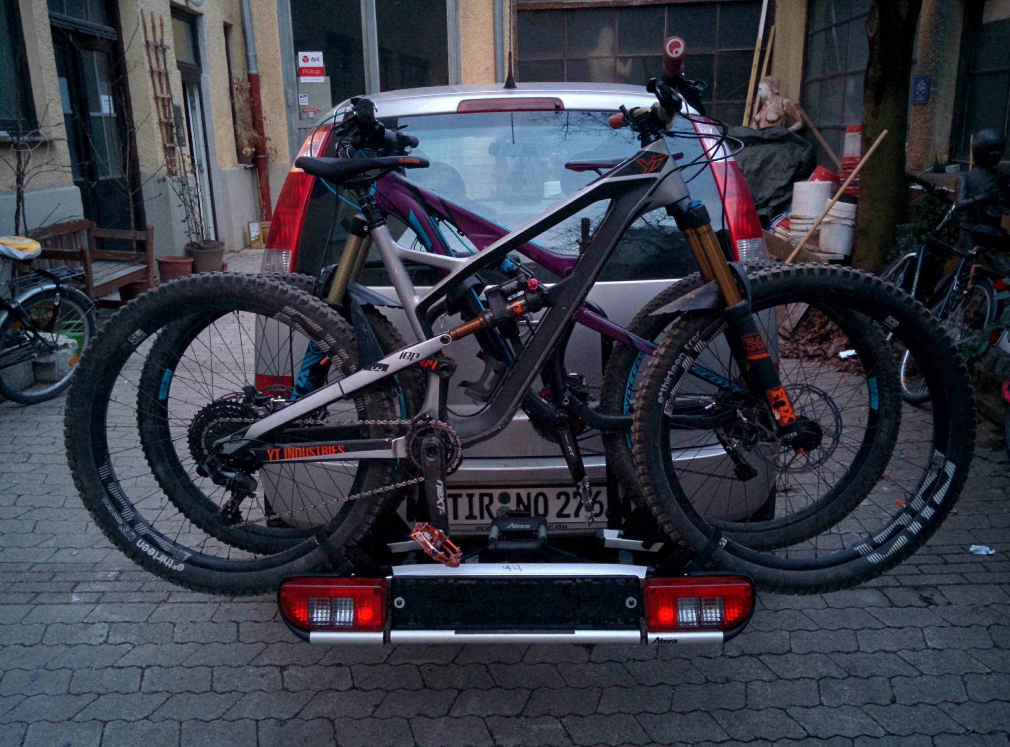 Fahrradträger Anhängerkupplung für 2 Bikes + Carbon | MTB-News.de | IBC  Mountainbike Forum