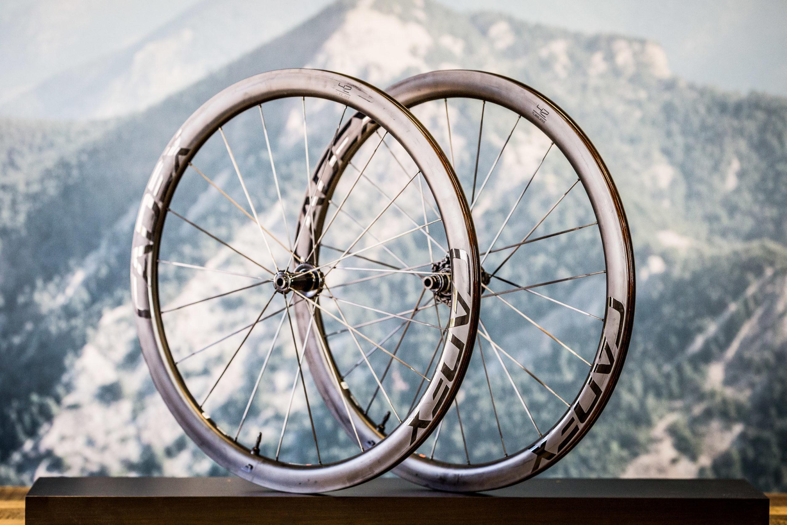 BikeStage 2020 – Giant: Cadex 42 Carbon-Laufradsatz sub 1.300 g