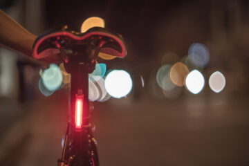 MTB Beleuchtung: Alles, was du 2022 über Fahrradlampen wissen musst!