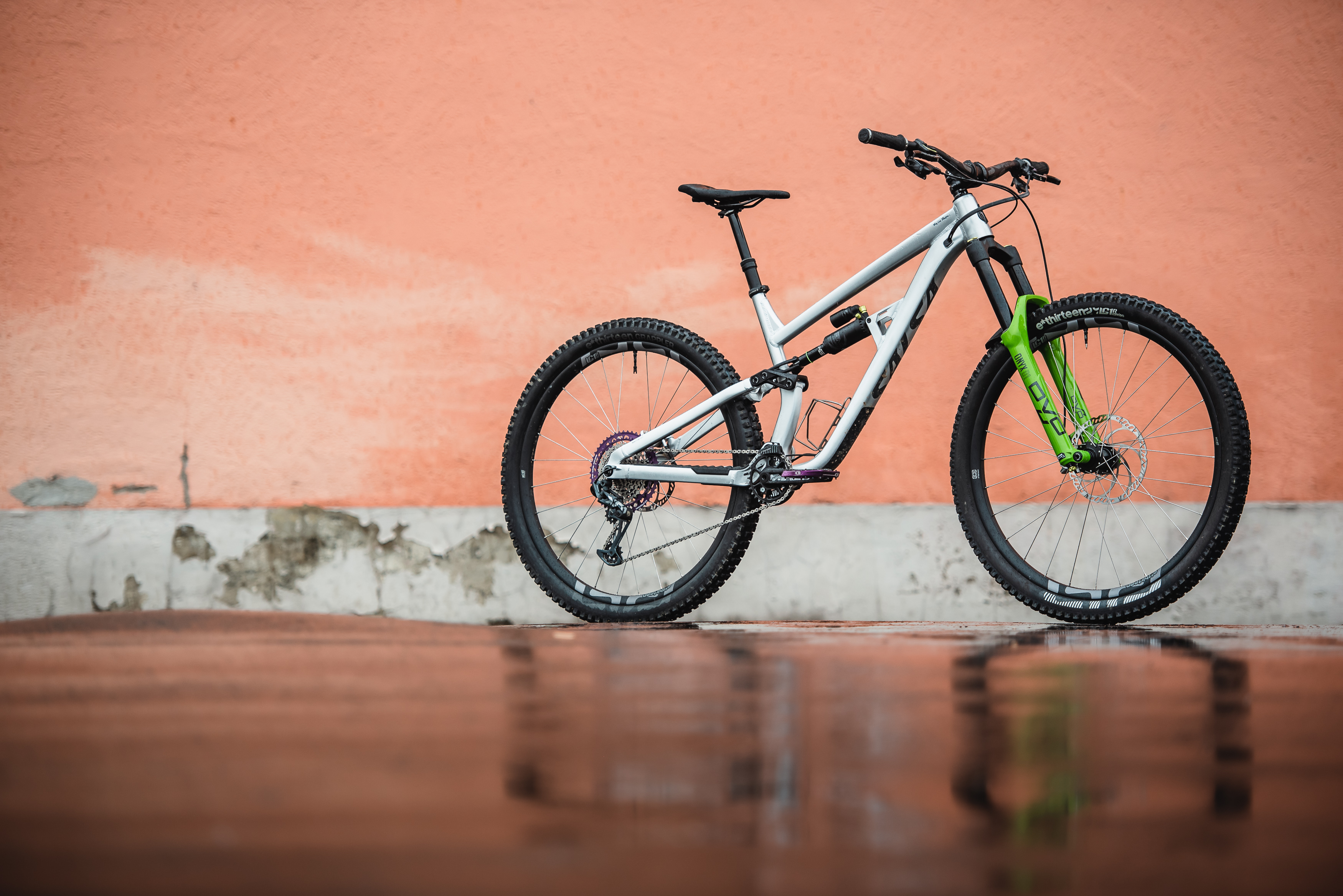 Salsa Cassidy: Feuriges Enduro Bike in Alu & Carbon – BikeStage 2022