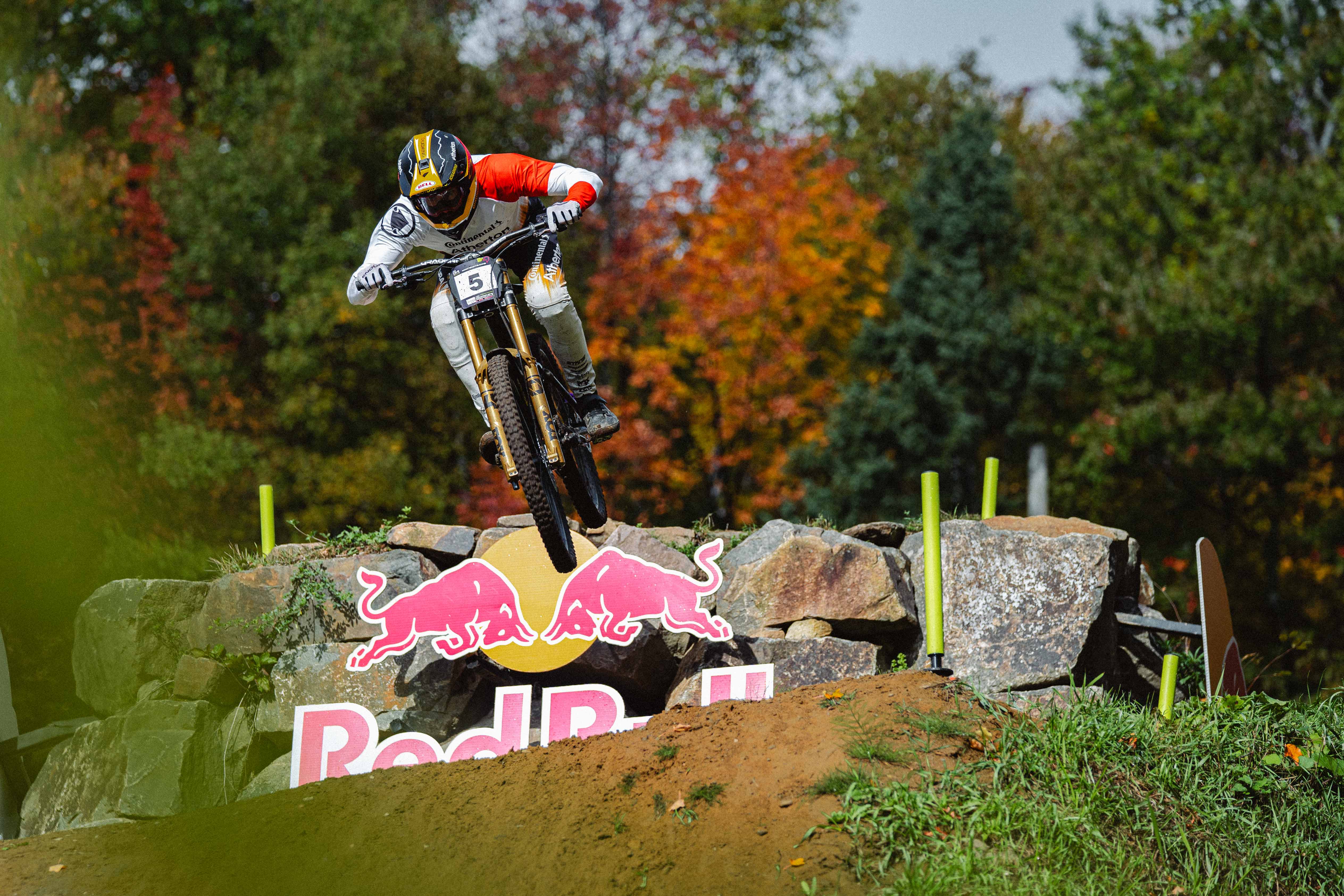 Downhill-World-Cup-2024-Mont-Sainte-Anne-Rennbericht-von-Andreas-Kolb